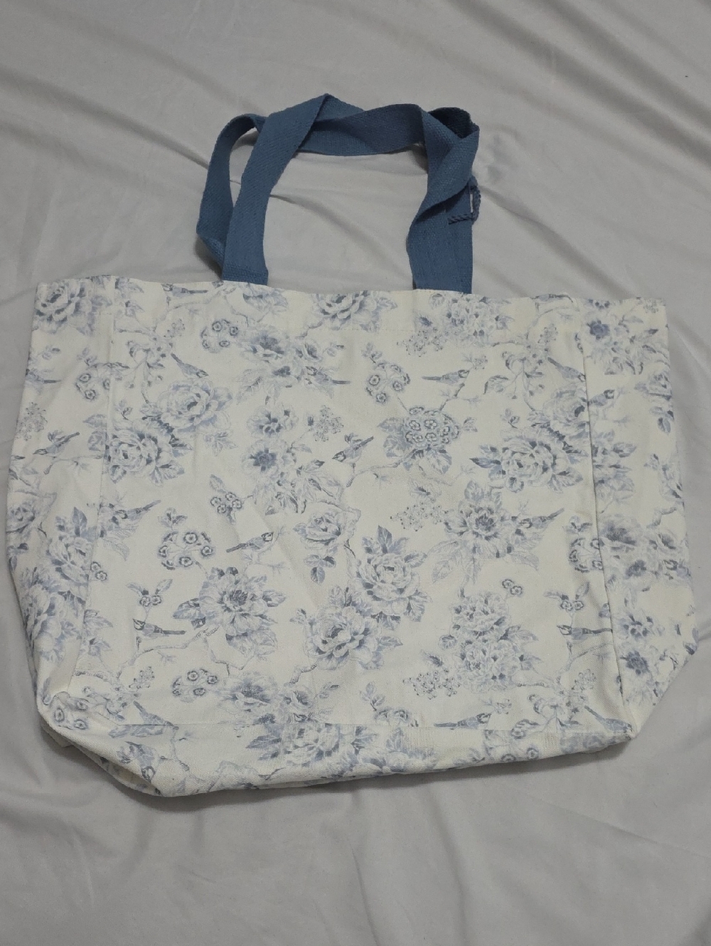 Elegant Blue And White Floral Tote